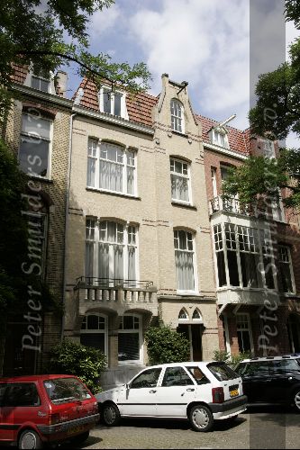 Amsterdam  27juli 2004
Huis  Simone Kleinsma  en Guus Verstraete