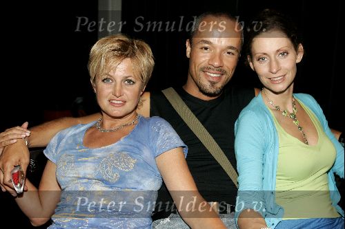 Amsterdam 6 juli 2004
Presentatie nieuwe Musical Passion.
Pia Douwes, Stanley Burleson en Vera Mann