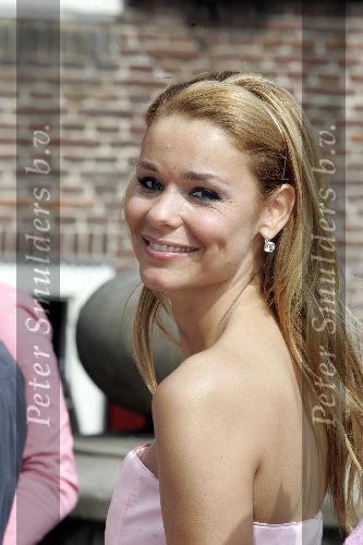 Hierden 15 juli 2005
Jasmine Sendar trouwen met Rutger Fahrner.
Froukje de Both