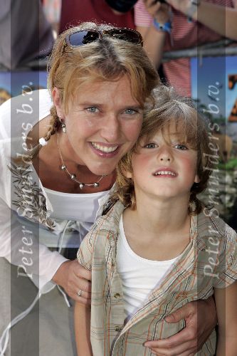Amsterdam 10 juli 2005
Premiere Zoop in Tuschinski.
Ingeborg Wieten met zoontje