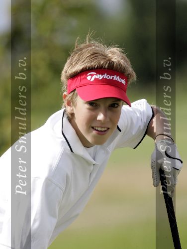 Halfweg, 26 Juli 2005 Golfclub Houtrak
Demonstratie en clubfitting van TaylorMade
Op de foto Junior Smulders spelend voor golfclub Best Hcp 2.1