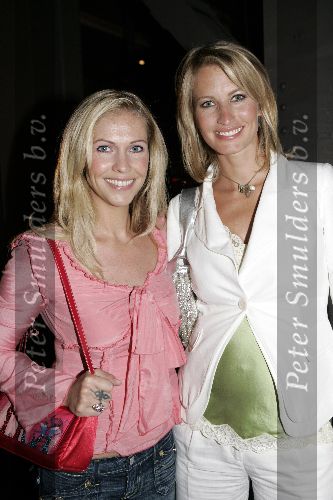Amsterdam 19 juli 2005
Perspresentatie SBS6 Net5 en Veronica .
Nance en Anouk Smulders