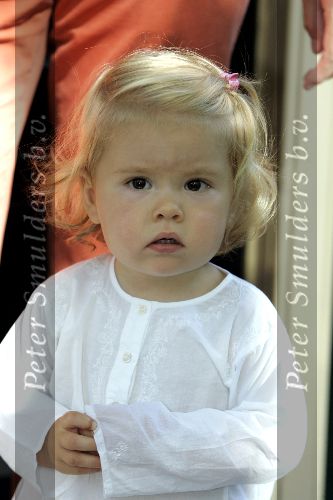 Wassenaar 17 juli 2005
Fotomoment met Maxima Amalia Prins Willem Alexander en Alexia bij hun woning \