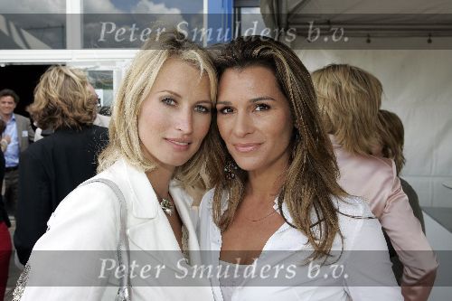 Amsterdam 19 juli 2005
Perspresentatie SBS6 Net5 en Veronica .
Anouk Smulders en Quinty Trustfull