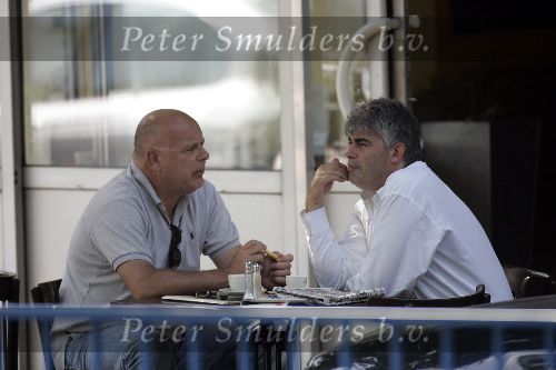 Amsterdam 13 juli 2005
Rob Oudkerk op terras met Gert Berg