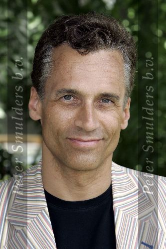 Amsterdam 19 juli 2005
Perspresentatie SBS6 Net5 en Veronica .
Robert Schoemacher