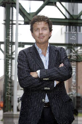Amsterdam 19 juli 2005
Perspresentatie SBS6 Net5 en Veronica .
Robert ten Brink