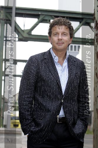 Amsterdam 19 juli 2005
Perspresentatie SBS6 Net5 en Veronica .
Robert ten Brink