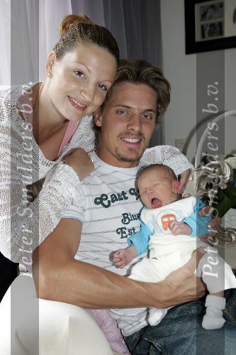 Rotterdam 22 juli 2005
Winston Post en Denise v Rijswijk met hun zoon Jayden