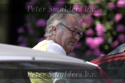 Bergen 14 juli 2005
Youp van t Hek bij zijn vakantiehuis