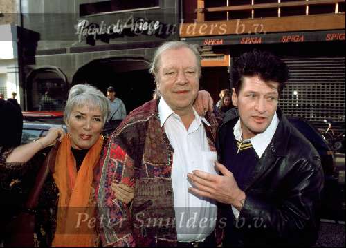 Amsterdam, 14 oktober 1997
Opening expositie Herman Brood
hier op de foto met Ramses Shaffy en Xaviera Hollander