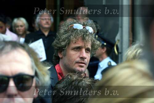 Amsterdam 16 juli 2001
Crematie van Herman Brood.
de dienst was in Pardiso
Jeroen Pauw