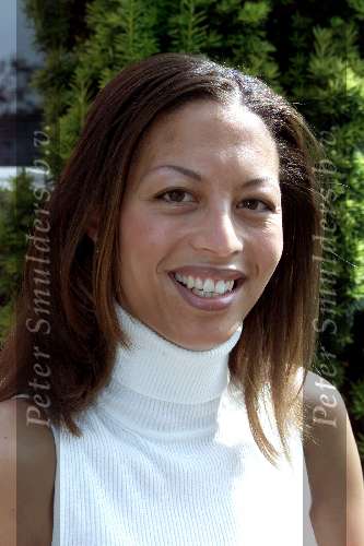 Amstrdam 24 juli 2001
Perspresentatie van SBS 6 , V8 en Net 5.
Maureen du Toit