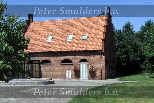 Rijkvorsel 4 juli 2001
Nieuwe huis van Patricia Paay en Adam Curry.