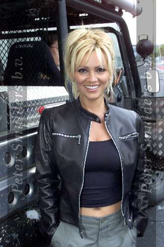 Amsterdam 11 juli 2001
Premiere van Thom Raider in Pathe Arena.
Tatjana