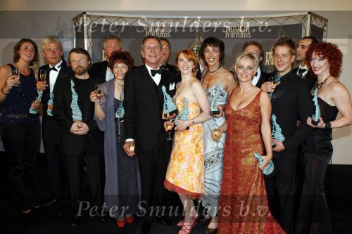 Rotterdam 22 mei 2006
Johnny Kraaykamp musical awards in ahoy.
Jos Brink Jelka v Houten Frederique Sluyterman v Loo en Irene Kuiper Lone v Roosendaal Alex Klaasen Esther v Boxtelen Benny van ABBA