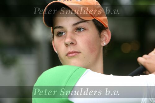 Eindhoven, 26 Juni 2006
In Eindhoven is voor het 17e jaar de golfweek gestart voor middelbare scholieren ( zij spelen de masters met een max Hcp van 10 ) en 6 clubs, t.w.: Best, De Schoot, de Eindhovensche, Haviksoord, Tongelreep en Welschap. Zij spelen op 5 verschillende banen voor het clubkampioenschap
Anne v d Bosch               SJE Stichting Jeugdtour Eindhoven 2006