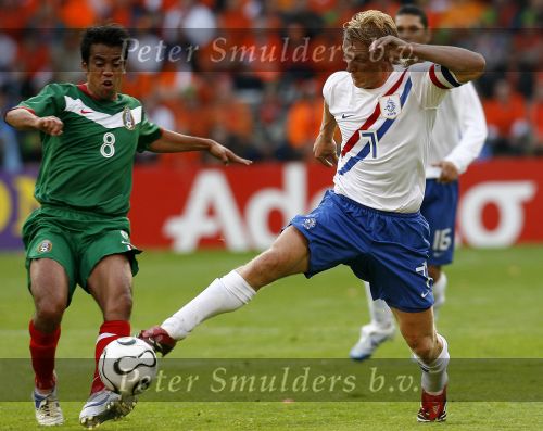 Eindhoven, 2 Juni 2006 Vriendschappelijke interland op weg naar het WK 2006 tussen Nederland-Mexico, eindstand 2-1
Dirk Kuyt
© Foto Edwin van Zandvoort