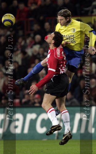 Eindhoven, 20 Januari 2006 Kompetitiewedstrijd PSV-RKC Waalwijk, eindstand 2-0 Seizoen 2005/2006
Jan Vennegoor of Hesselink