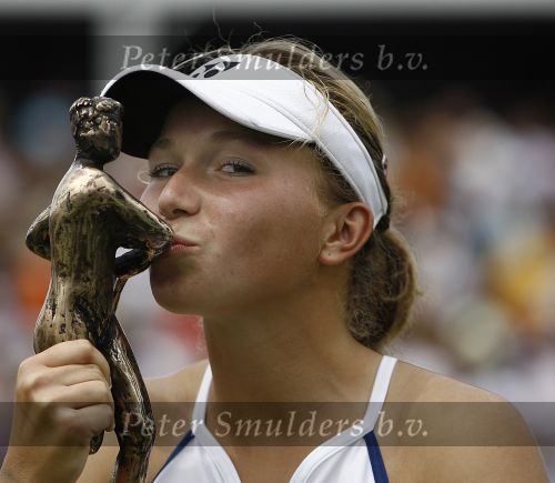 Rosmalen, 24 Juni 2006 Ordina Open 2006
Finale dames Dinara Safina - Michaella Krajicek 3-6  en  4-6
© Foto Edwin v Zandvoort