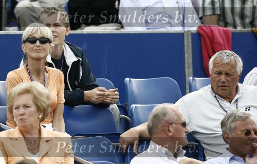 Rosmalen, 24 Juni 2006
Finale Ordina Open 2006
De familie Krajicek, rechts Petr Krajiceken links de moeder van Michella Krajicek
© Edwin van Zandvoort