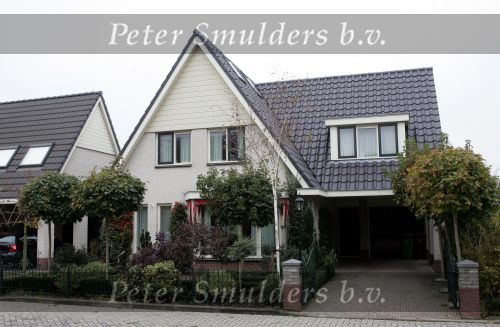Uitgeest 16 Oktober 2002 Nieuwe huis Rafel v d Vaart en Silvie Meis