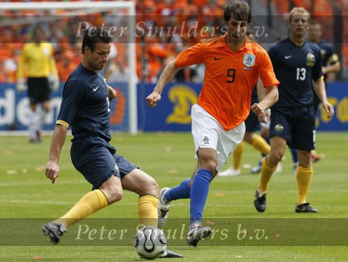Rotterdam, 5 Juni 2006 Laatste oefeninterland nederlands elftal op weg naar het WK 2006 in Duitsland.
Nederland-Australie, eindstand 1-1
Ruud v Nistelrooy
© Edwin van Zandvoort