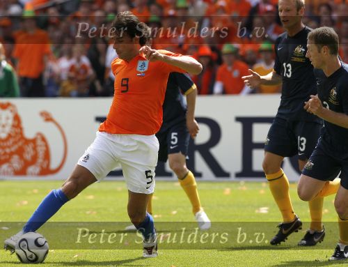 Rotterdam, 5 Juni 2006 Laatste oefeninterland nederlands elftal op weg naar het WK 2006 in Duitsland.
Nederland-Australie, eindstand 1-1
Ruud v Nistelrooy
© Edwin van Zandvoort