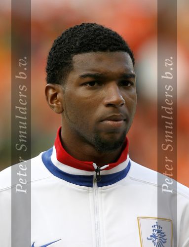 Eindhoven, 2 Juni 2006 Vriendschappelijke interland op weg naar het WK 2006 tussen Nederland-Mexico, eindstand 2-1
Ryan Babel
© Foto Edwin van Zandvoort