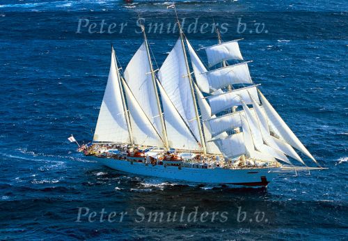 Star Clip Zeilboot op volle zee
Vertrek vanuit Monaco met Janine v d Ende ( die 50 jaar is geworden ) met haar man Joop v d Ende en vrienden zoals de fam. Brandsteder, Andre v duin met partner etc.