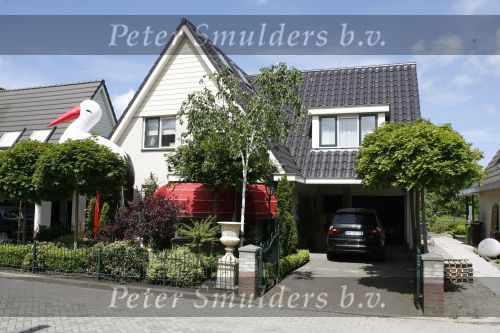 Uitgeest 5  juni 2006
Ooievaar voor het huis van rafael v d Vaart en Sylvie Meis na geboorte van hun zoon Damian