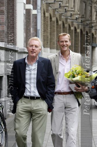 Amsterdam 31 mei 2007
Andre v Duin met zijn vriend Martin op straat in Amsterdam.