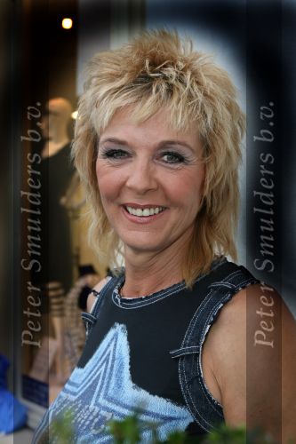Tilburg, 12 Juni 2007
TROS Zomertoer op de Heuvel
Anny Schilder      
Annie Schilder