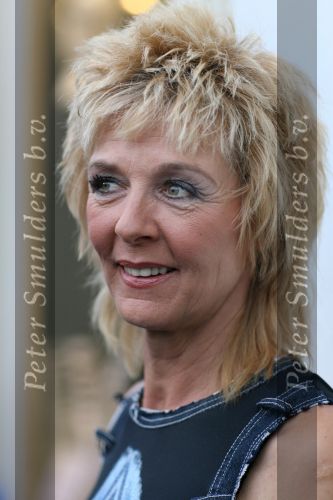 Tilburg, 12 Juni 2007
TROS Zomertoer op de Heuvel
Anny Schilder      
Annie Schilder