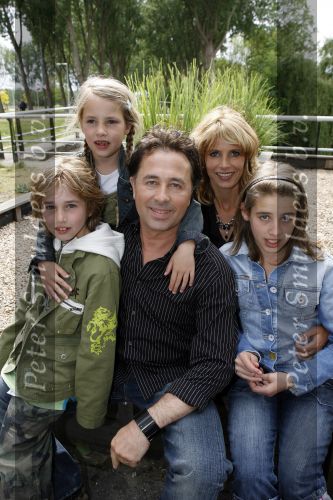 Amsterdam 10 mei 2007
Presentatie cd Bart Bosch. Bart met vrouw en kinderen.
Peter Smulders bv