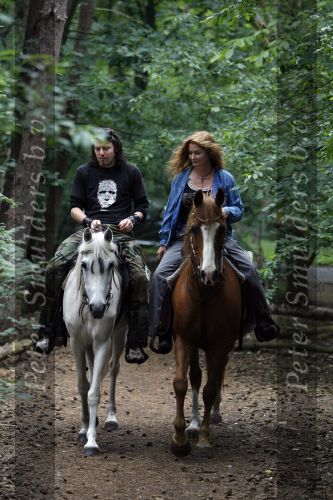 Bosch e Duin 3 juni 2007
Belinda Meuldijk en Thierry Duval paardrijden vanuit thuis.