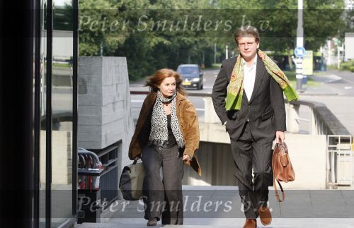 Amsterdam 31 mei 2007
Belinda Meuldijk met advocaat bij de rechtbank van Amsterdam waar ze een rechtzaak heeft tegen weekblad prive.