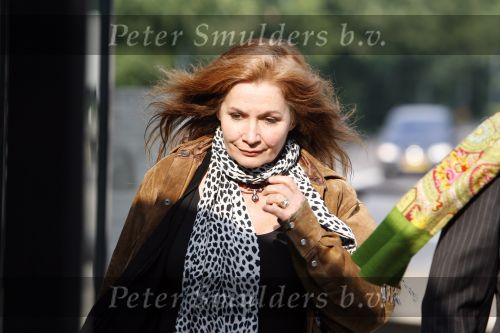 Amsterdam 31 mei 2007
Belinda Meuldijk met advocaat bij de rechtbank van Amsterdam waar ze een rechtzaak heeft tegen weekblad prive.
