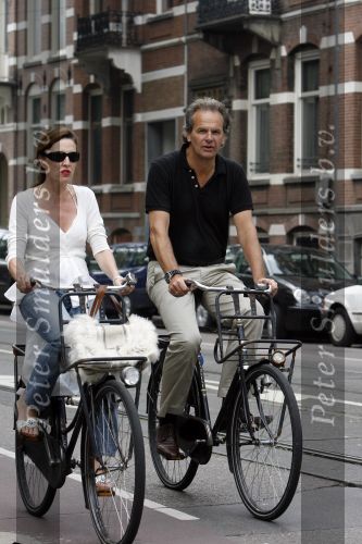Amsterdam 9 juni 2007
Bert Kuizenga met vrouw op de fiets.