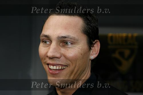 Amsterdam 6 juni 2007
dj Tiesto met oorbel met zijn nieuwe vriendin Stacey bij de opening van zijn nieuwe zaak Cineac in Amsterdam.