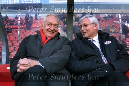 Eindhoven, 9 december 2001
Kompetitie Seizoen 2001/2001
PSV - FC Twente, eindstand 1-0