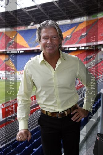 Amsterdam 15 mei 2007
Presentatie dvd voetbalvrouwen in de amsterdam arena. Dries Roelvink