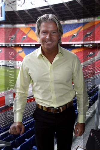 Amsterdam 15 mei 2007
Presentatie dvd voetbalvrouwen in de amsterdam arena. Dries Roelvink
