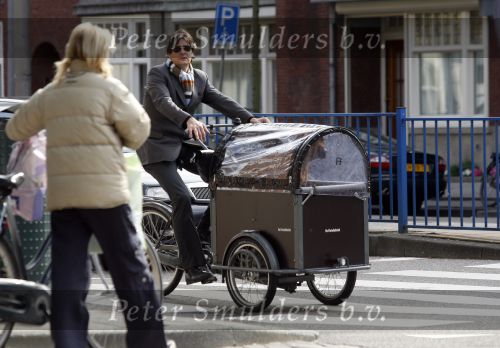 Amsterdam 12 mei 2007
Edwin de Roy v Zuijdewijn met hond in bakfiets.
