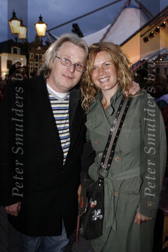 Amersfoort 29 mei 2007
Tros zomerfeesten op plein in amersfoort. Frank Timmer en Annette Barlo