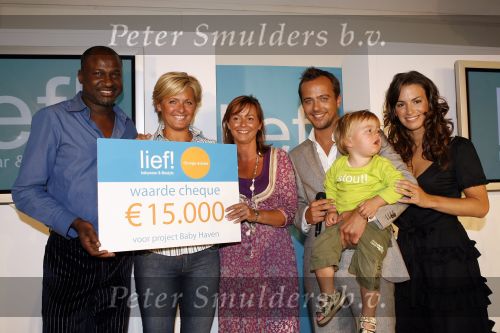 Ouderkerk aan de Amstel 24 mei 2007
presentatie kinderkleding lijn Lief van Geert Hoes. Carolien Tensen