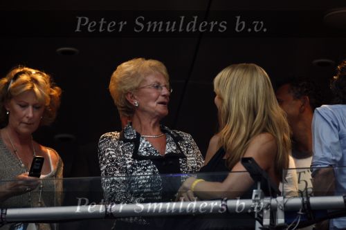 Amsterdam 2 juni 2007
Toppers in Concert met Gerard Joling Gordon en Rene Froger in de arena. Linda de Mol en Els de Mol met moeder Gerard Joling