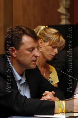 Amsterdam 7 juni 2007
De ouders van de ontvoerde Madeleine Mc Cann geven persconferentie in het Hilton. Gerry en Kate Mc Cann zijn op doorreis in Europa om overal aandacht te krijgen voor de ontvoering.