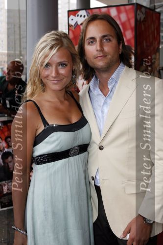 Scheveningen 12 juni 2007
Premiere Ocean 13 in pathe scheveningen. Gigi Ravelli met vriend