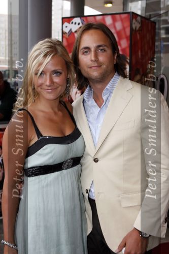 Scheveningen 12 juni 2007
Premiere Ocean 13 in pathe scheveningen. Gigi Ravelli met vriend